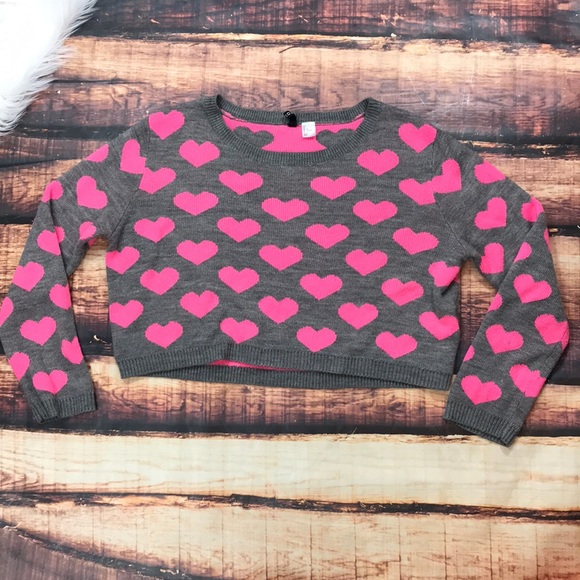 Divided Sweaters - Divided H&M Pink Heart Cropped Sweater Oversized